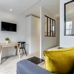 Appartement de 215 m² avec 1 chambre(s) en location à Paris