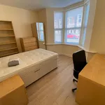 Rent 3 bedroom flat of 80 m² in Newcastle upon Tyne