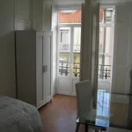 Rent 7 bedroom apartment in Lisbon