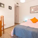 Rent 5 bedroom apartment in Valencia