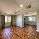 Rent 3 bedroom house of 708 m² in Moranbah