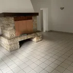 Maison de 80 m² avec 5 chambre(s) en location à MAYENNE