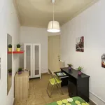 Rent 5 bedroom apartment in Barcelona