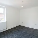 Rent 2 bedroom flat in North Hertfordshire