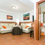 Rent a room of 95 m² in granada