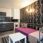 Appartement de 409 m² avec 1 chambre(s) en location à Paris