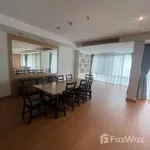 Rent 4 bedroom house of 294 m² in Bangkok