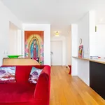 Rent 1 bedroom apartment of 58 m² in Paris