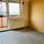 Pronajměte si 4 ložnic/e byt o rozloze 58 m² v Zubří