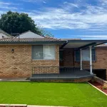 Rent 4 bedroom house in Tamworth