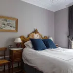 Appartement de 1080 m² avec 2 chambre(s) en location à Paris