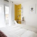  appartement avec 4 chambre(s) en location à Paris