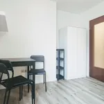 Rent 1 bedroom apartment of 25 m² in Dortmund