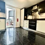 Rent 3 bedroom flat in Leeds