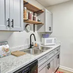 Rent 1 bedroom apartment in Lafayette