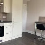 Rent 2 bedroom flat in Wakefield