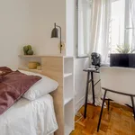 Rent a room of 125 m² in madrid