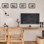 Rent 1 bedroom apartment of 30 m² in Paris