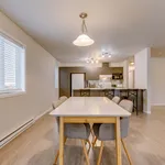 Rent 5 bedroom apartment of 122 m² in Sherbrooke