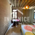 Rent 4 bedroom apartment of 97 m² in Venice