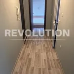 Rent 3 bedroom apartment of 65 m² in Цветен квартал