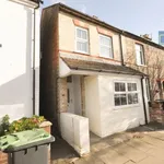 Terraced house to rent in Bower Street, Bedford MK40