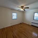 Rent 3 bedroom house in Queens