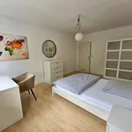 Rent a room of 70 m² in Frankfurt am Main