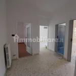 Affitto 3 camera appartamento di 95 m² in Taranto