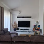 Najam 3 spavaće sobe stan od 85 m² u Split