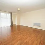 Rent 2 bedroom flat in Linslade