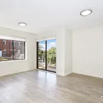 Rent 2 bedroom apartment in Queenscliff