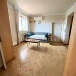 Rent 2 bedroom house of 60 m² in Rome