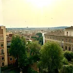 Rent 4 bedroom apartment of 130 m² in Roma