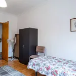 Rent a room in lisbon