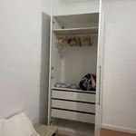 Rent a room of 125 m² in lisbon