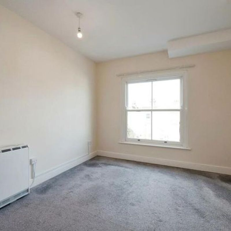 Flat to rent in Old Commercial Road, Portsmouth PO1 Landport