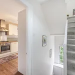 Rent 2 bedroom apartment of 81 m² in London