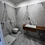 Rent 4 bedroom apartment of 90 m² in Naples