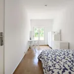 Rent a room in lisbon