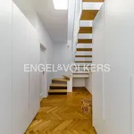 Pronajměte si 5 ložnic/e byt o rozloze 159 m² v Prague