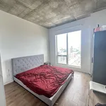 Appartement de 979 m² avec 4 chambre(s) en location à Montreal