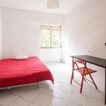 Rent a room in lisbon