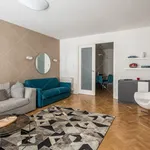 Rent 1 bedroom apartment of 77 m² in Budapest