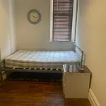 Rent 6 bedroom house in East Midlands