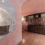 Rent 8 bedroom house of 600 m² in Appiano Gentile