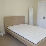 Rent 2 bedroom flat in South East England