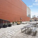 Appartement de 473 m² avec 1 chambre(s) en location à Old Toronto