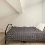 Rent a room in lisbon