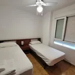 Rent 3 bedroom apartment in Alicante